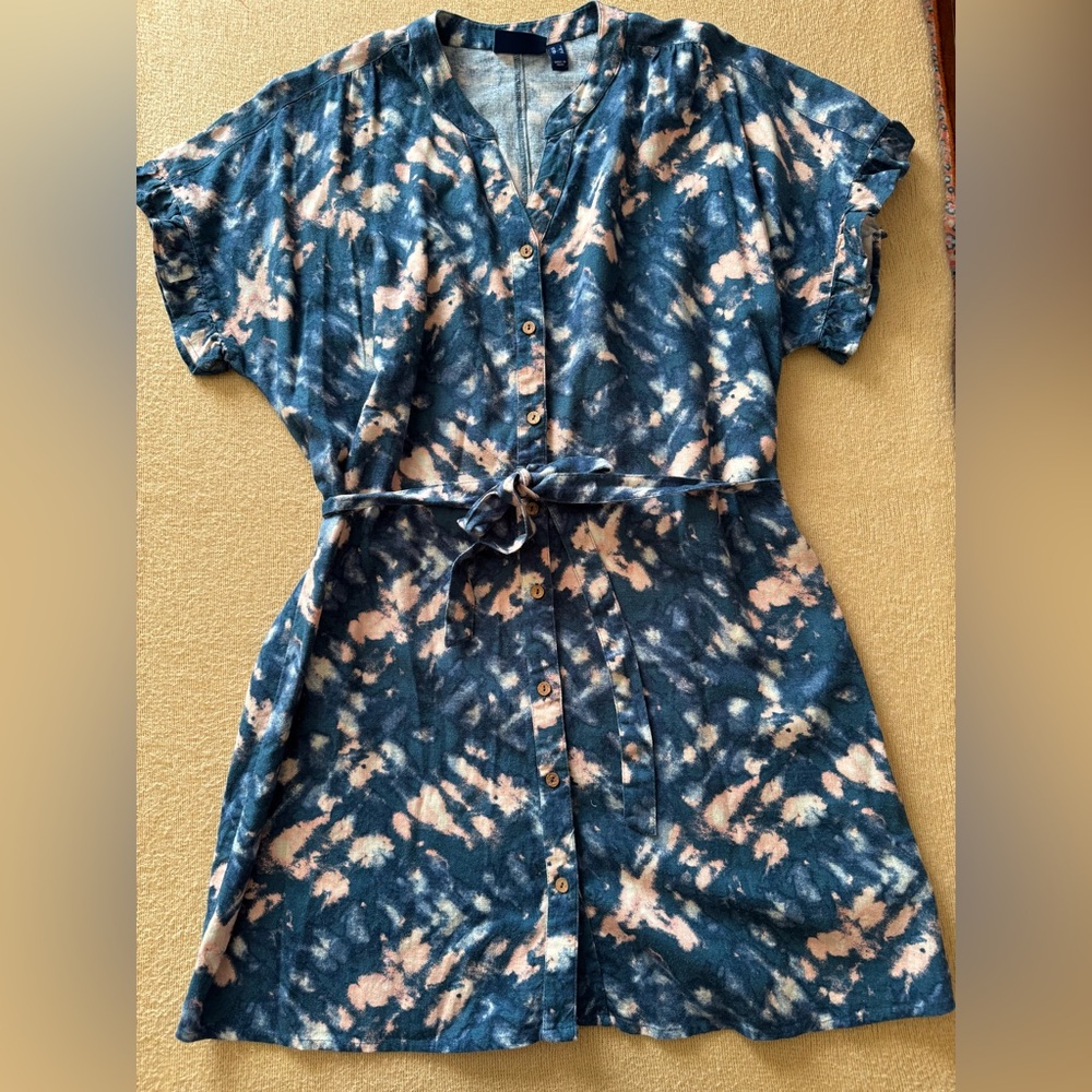 Women’s Blue Tie-Dye Button-Front Dress with Belt